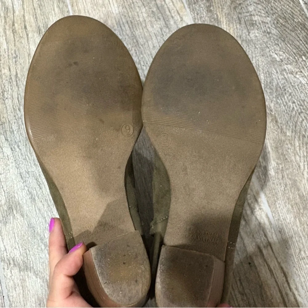 Old Navy Suede Ankle Boots Green Side Zipper Block Heel Boho Sz 9 Preppy Classic